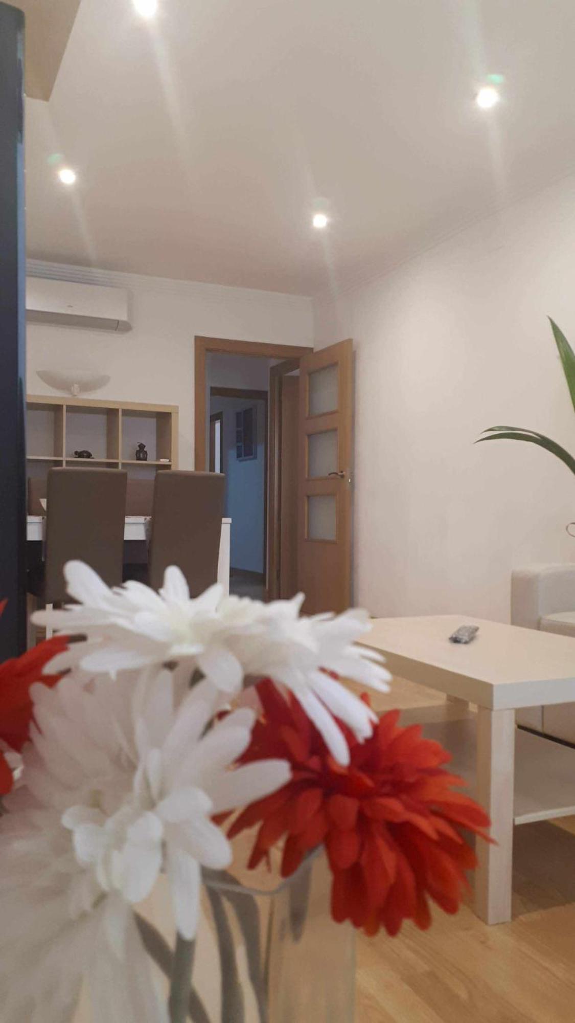 Laura House The Style Airport Bcn Apartment Viladecans Ngoại thất bức ảnh